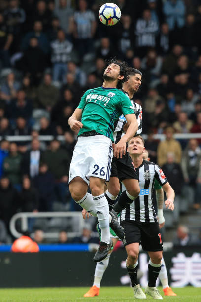 他独自撑起 他独自撑起